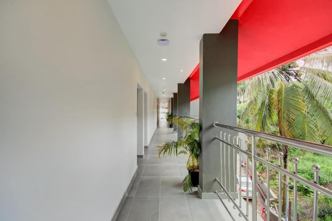 Oyo Townhouse 061 Gcda Kakkanad Signal Hotel Kochi Zewnętrze zdjęcie