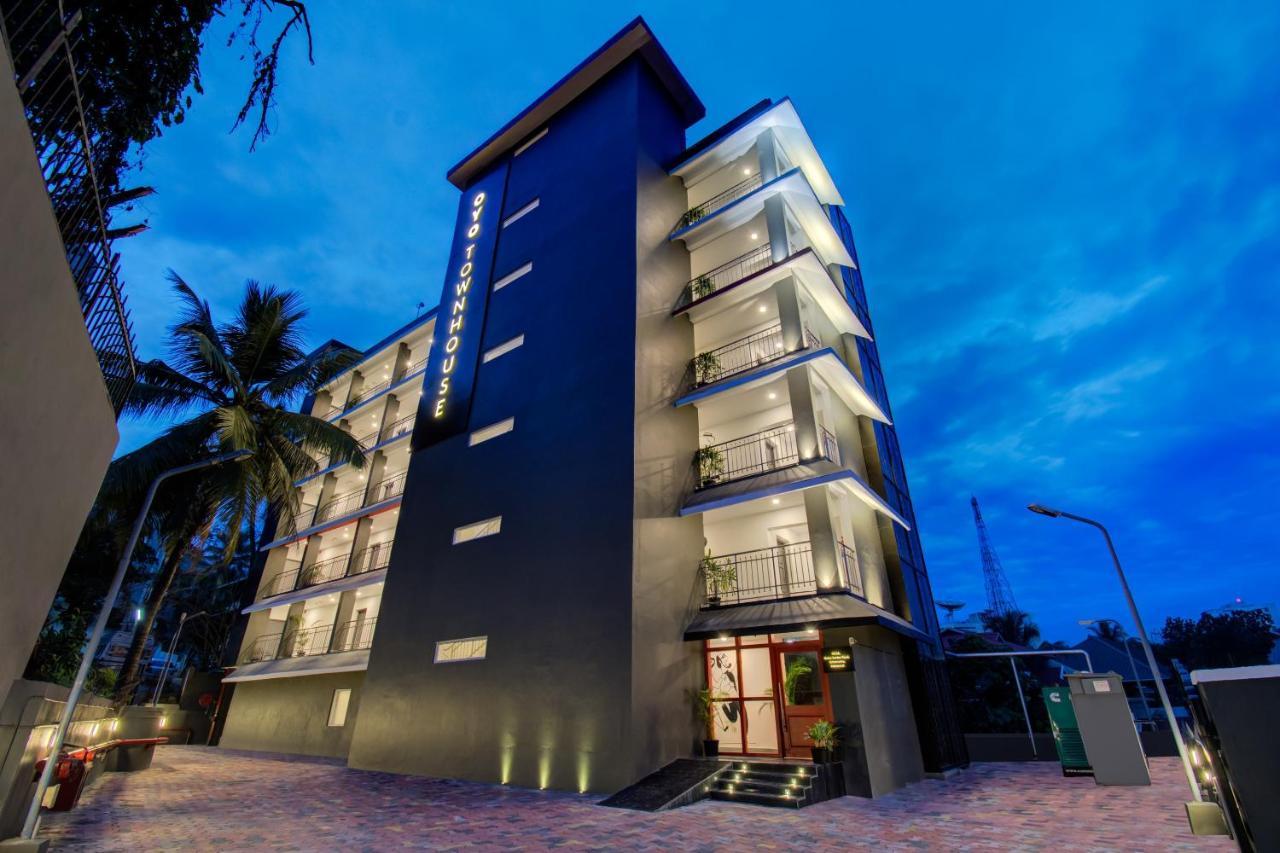 Oyo Townhouse 061 Gcda Kakkanad Signal Hotel Kochi Zewnętrze zdjęcie