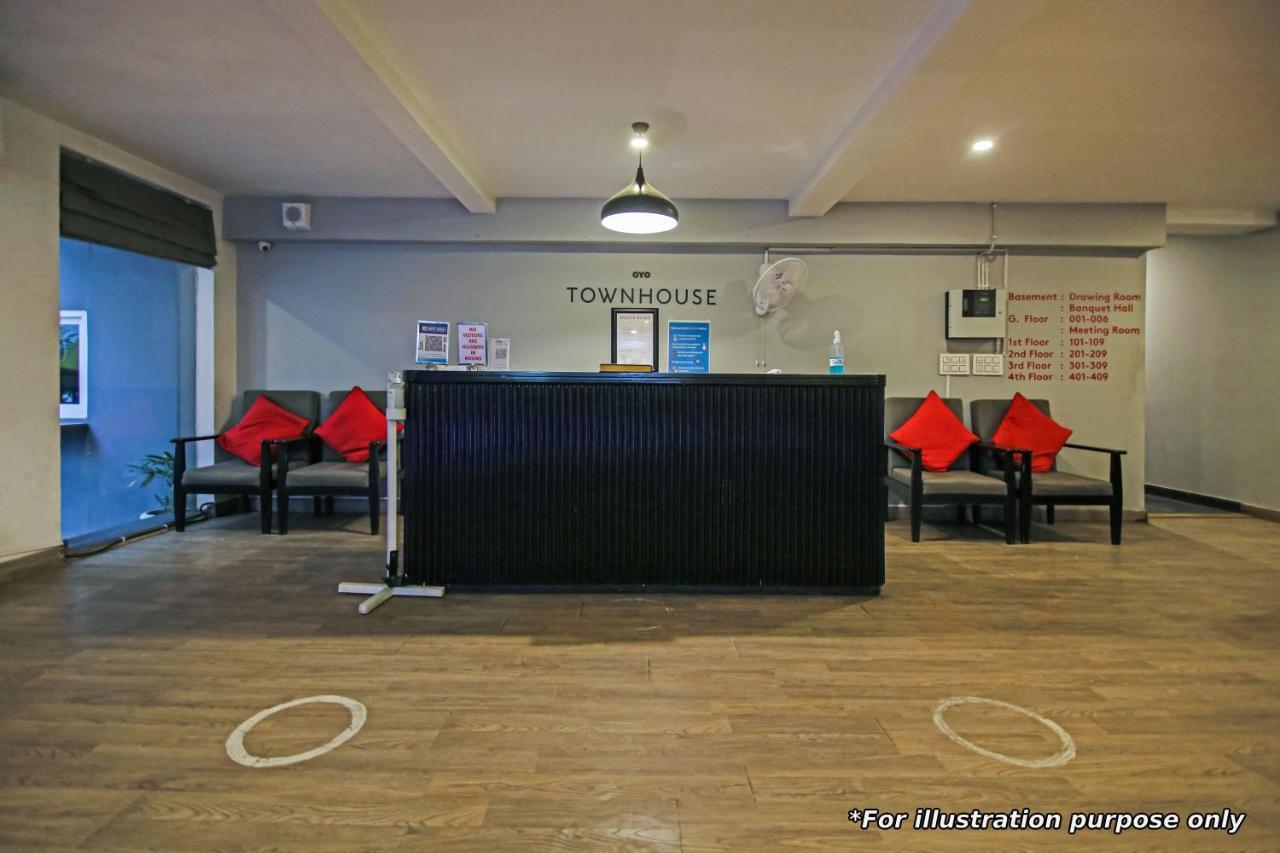 Oyo Townhouse 061 Gcda Kakkanad Signal Hotel Kochi Zewnętrze zdjęcie